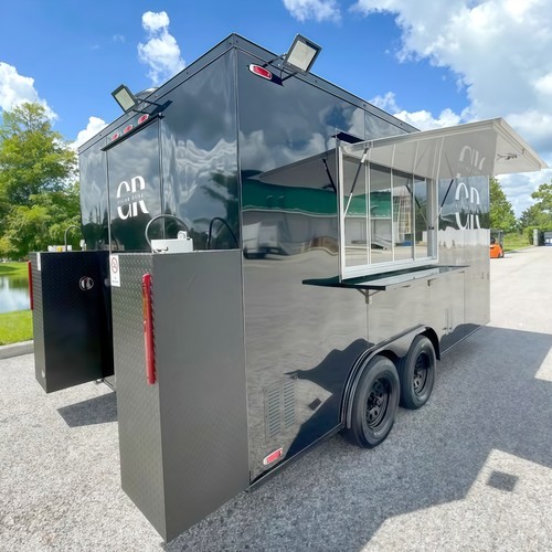Mobile food truck fully - mobile,