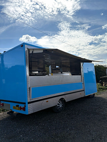 Iveco daily blue - iveco, food