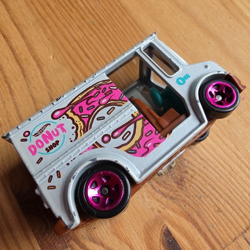 Hot wheels quick - bite, donut
